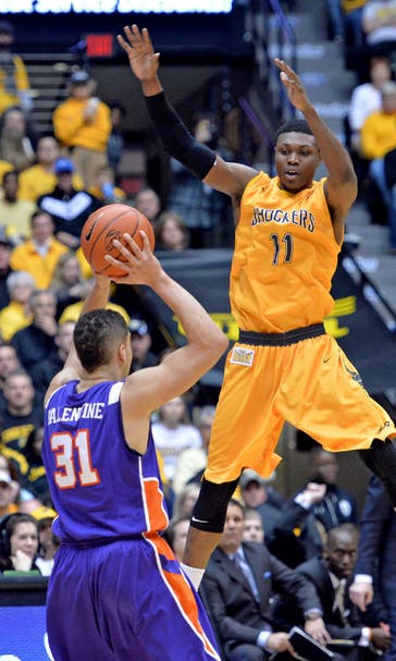 Recap: No. 4 Wichita State rolls past Evansville, 81-67